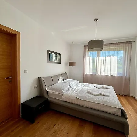 Villa Almond Vonyarcvashegy