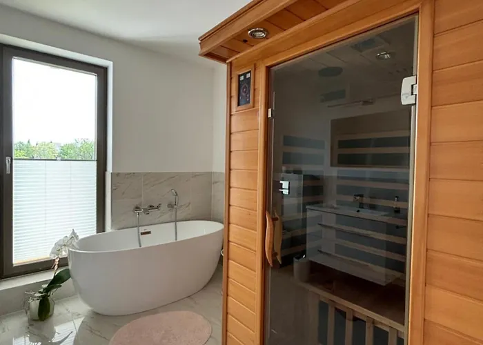 Villa Almond Vonyarcvashegy