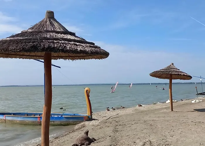 Almond * Vonyarcvashegy