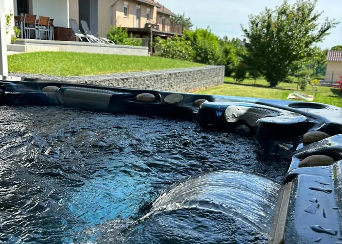 Villa Almond Vonyarcvashegy